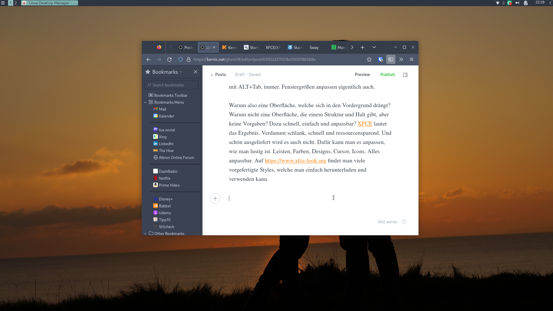 XFCE4 Oberfläche mit Firefox Browser, beides angepasst