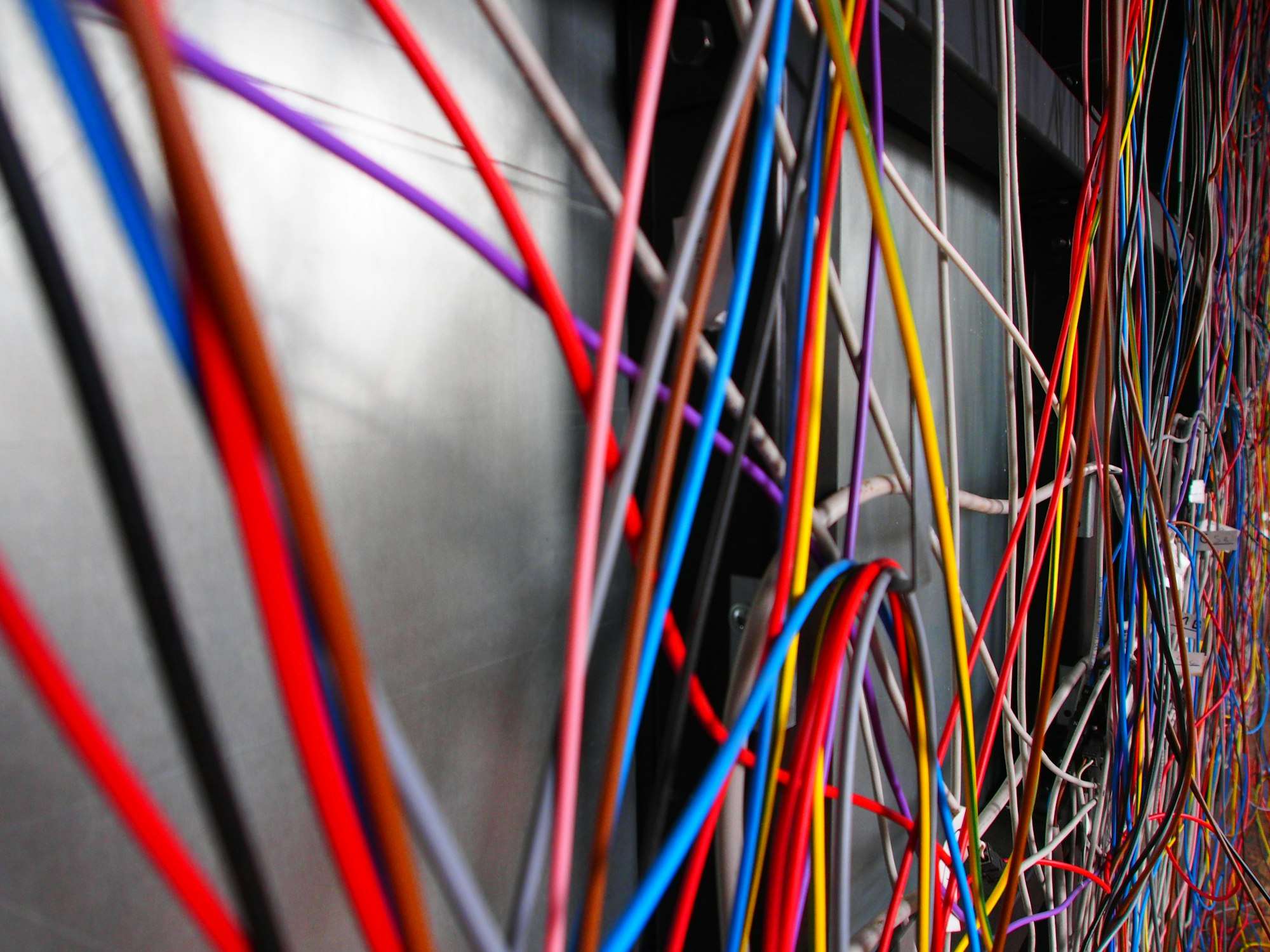 Kabel, überall Kabel